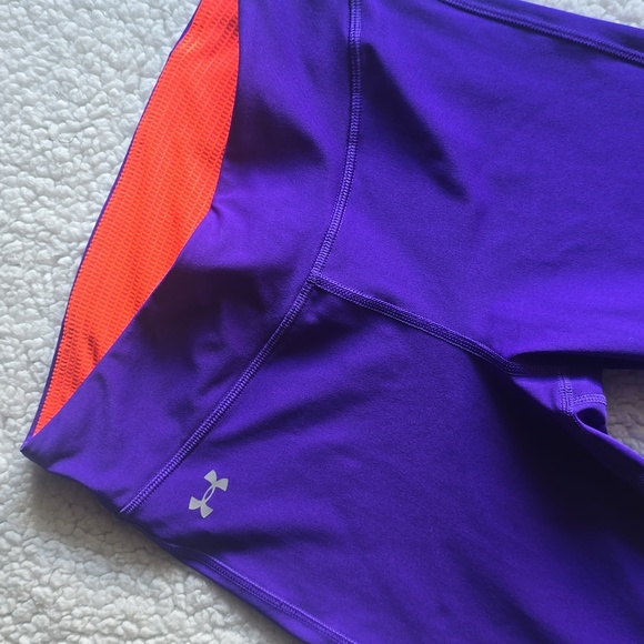Under Armour Athletic Workout Capri Lenght Compression Leggings - Picture 3 of 12